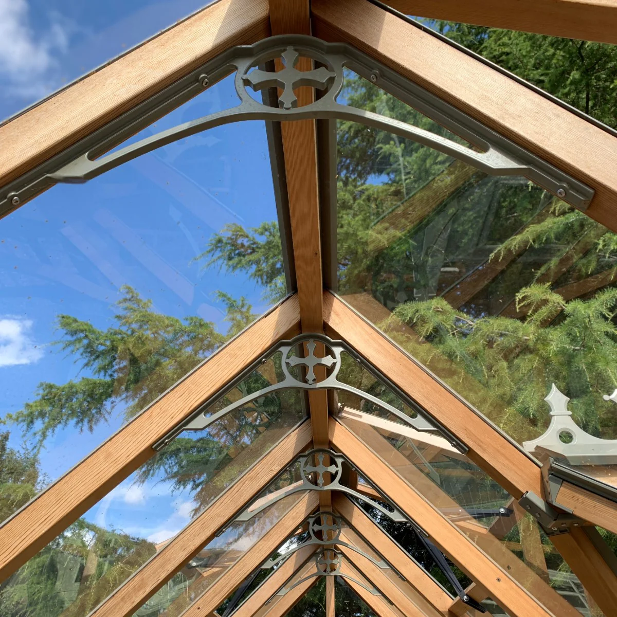 Alton | Cambridge Porch Victorian Half Board Cedar Orangery Greenhouse With 3mm Tempered Glass Glazing - 9 ft. 10 in. Wide - Image 15