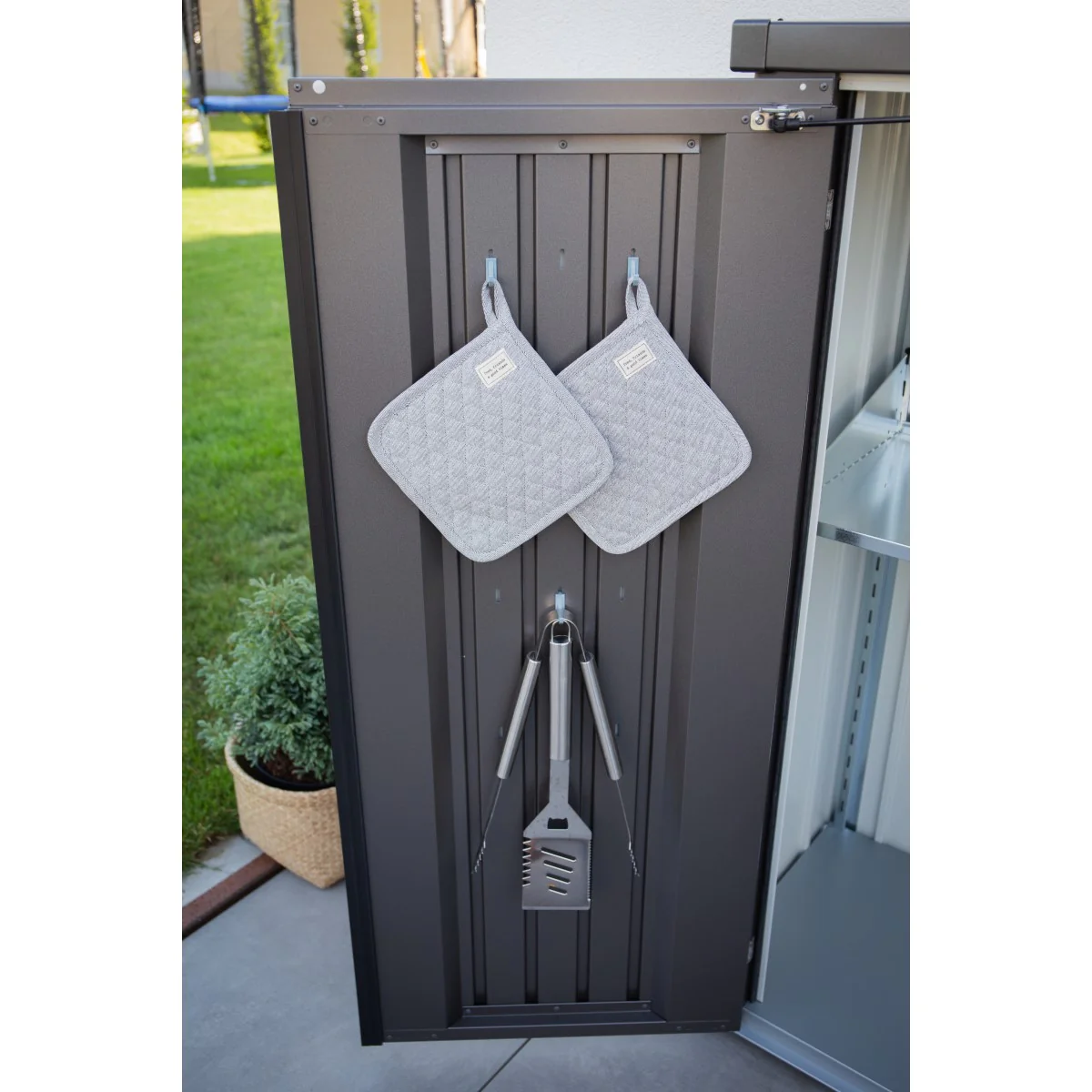 Biohort | 4x2x5 ft Romeo Storage Locker - Dark Gray - Image 6