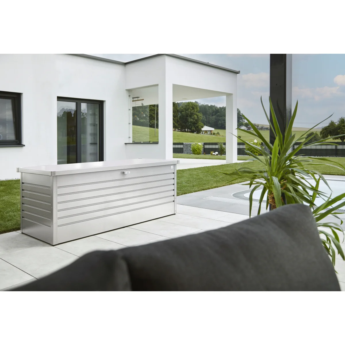 Biohort | 210 Gallon LeisureTime Deck Box - Image 28