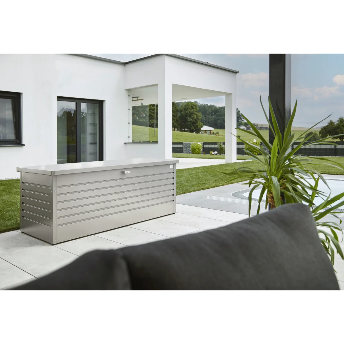 Biohort | 210 Gallon LeisureTime Deck Box - Image 45