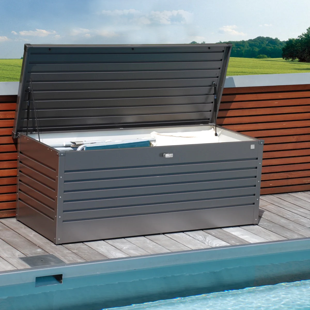 Biohort | 210 Gallon LeisureTime Deck Box - Image 5