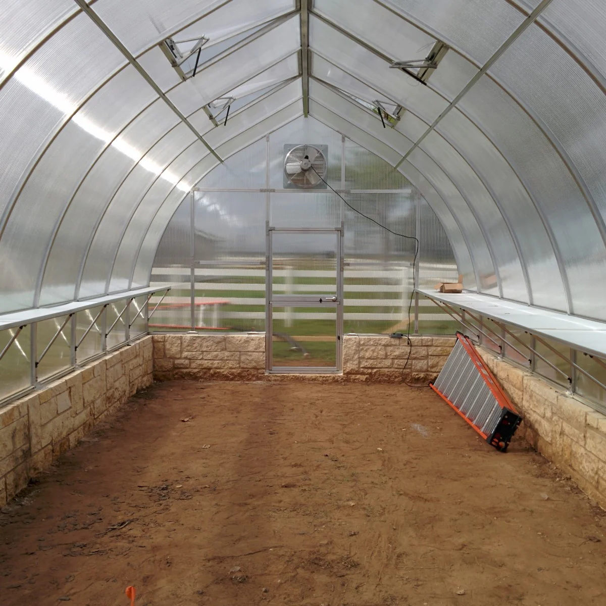 Hoklartherm | 14ft x 29ft 6in x 9ft 10in Riga XL9 Professional Greenhouse Kit With 16mm Triple-wall Polycarbonate Glazing - Image 4
