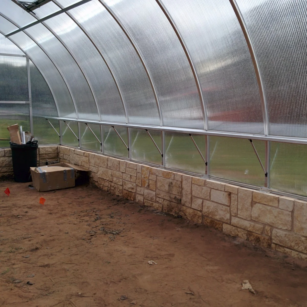 Hoklartherm | 14ft x 29ft 6in x 9ft 10in Riga XL9 Professional Greenhouse Kit With 16mm Triple-wall Polycarbonate Glazing - Image 5