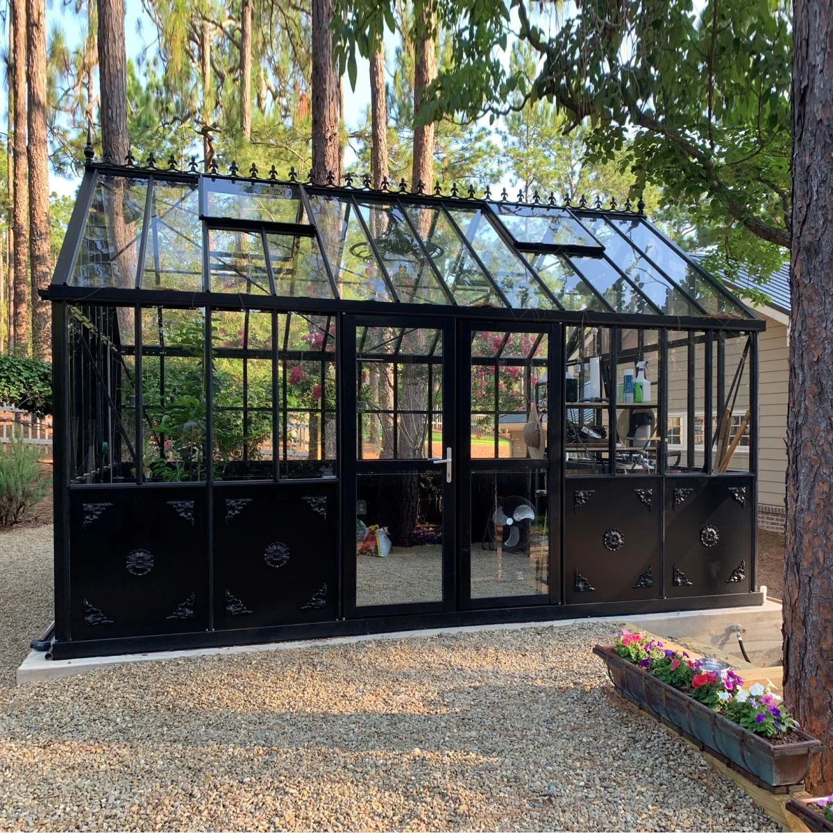 Janssens | 10x15x9 ft Retro Royal Victorian VI 34 Small Glass Greenhouse Kit With 4mm Tempered Glass Glazing - Image 3