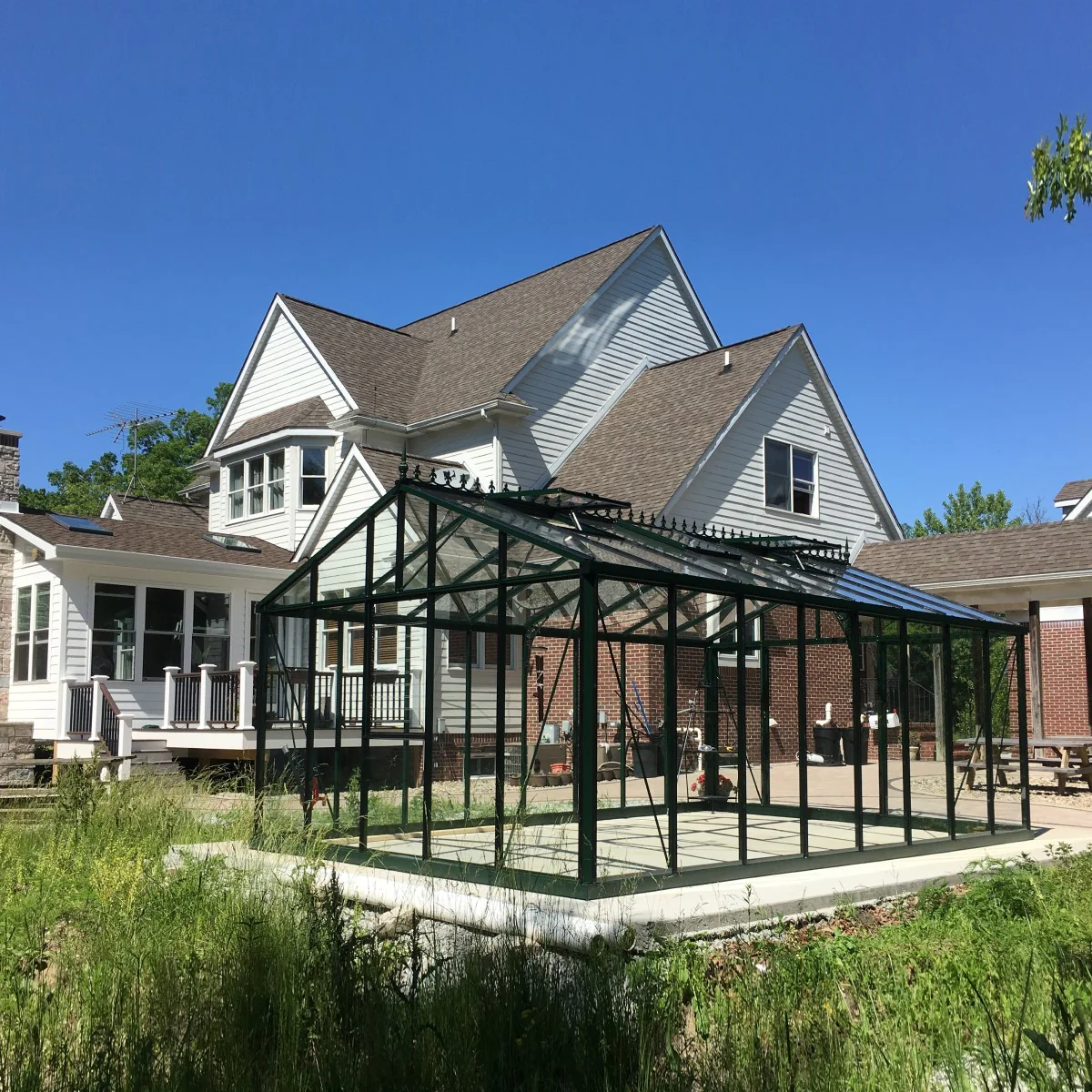 Janssens | 12.5x20x9 ft Royal Victorian VI 46 Large Glass Greenhouse Kit With 4mm Tempered Glass Glazing - Image 11