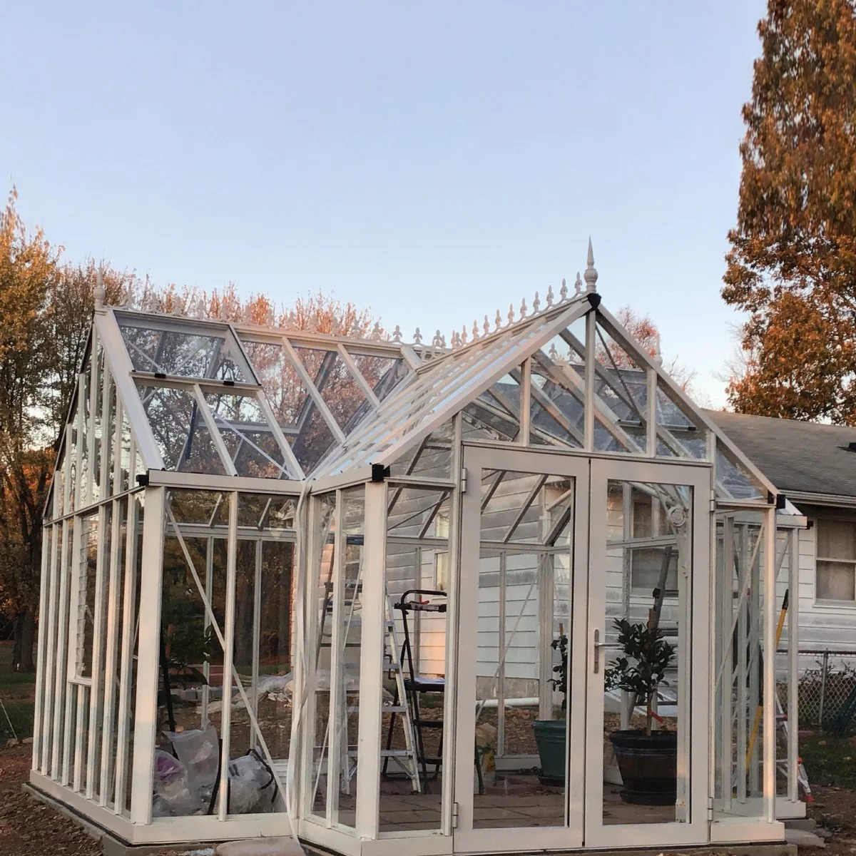 Janssens | 13x13x10 Ft Royal EOS T Glass Greenhouse Kit With 4mm Tempered Glass Glazing - Image 6