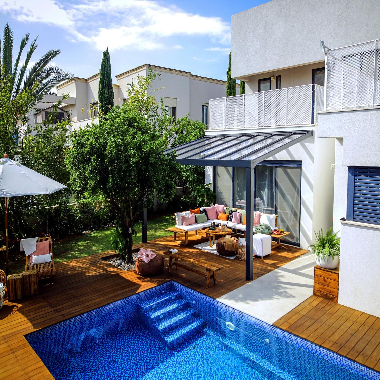 Palram - Canopia | Stockholm 11x17 ft Patio Cover - Gray/Clear - Image 11