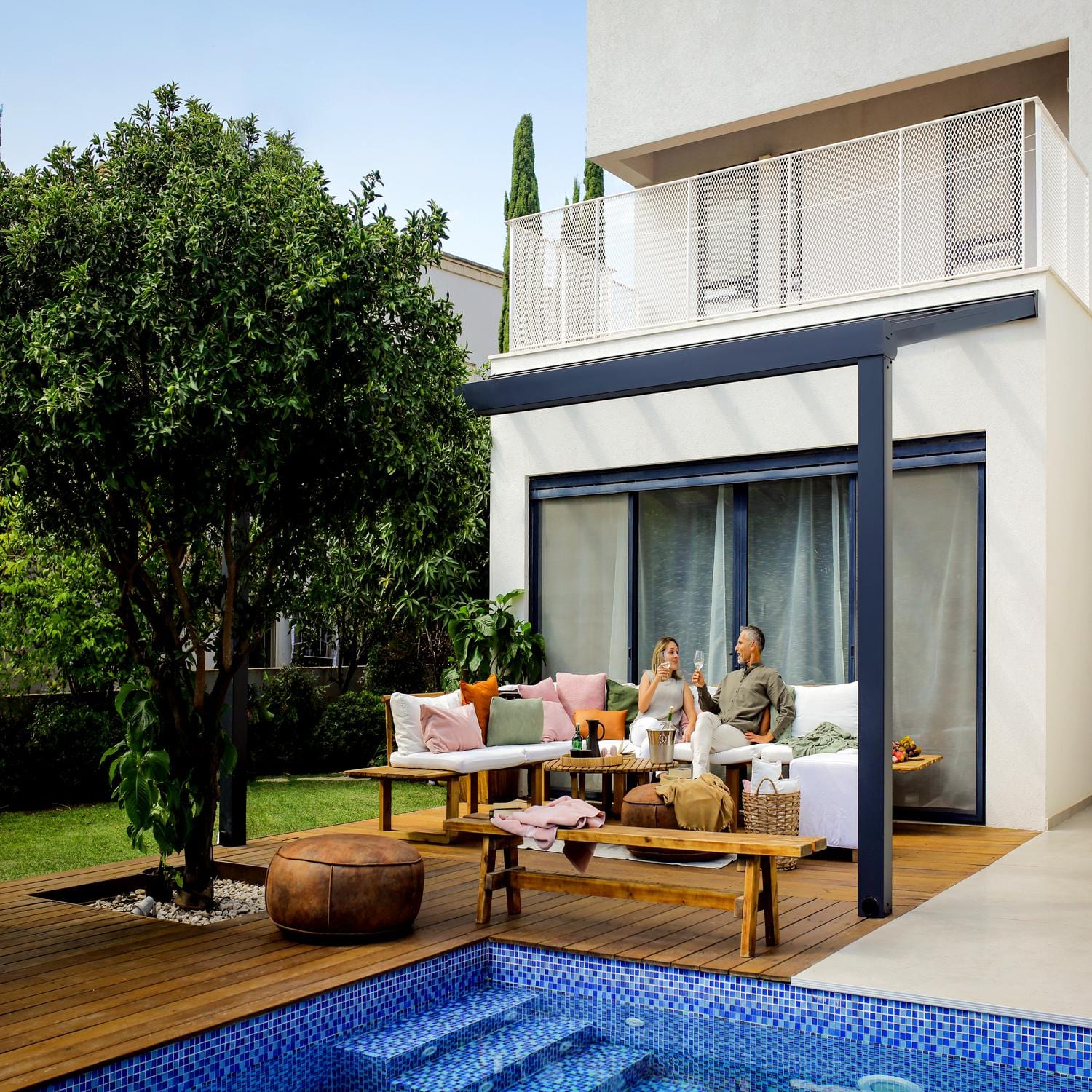 Palram - Canopia | Stockholm 11x17 ft Patio Cover - Gray/Clear - Image 4