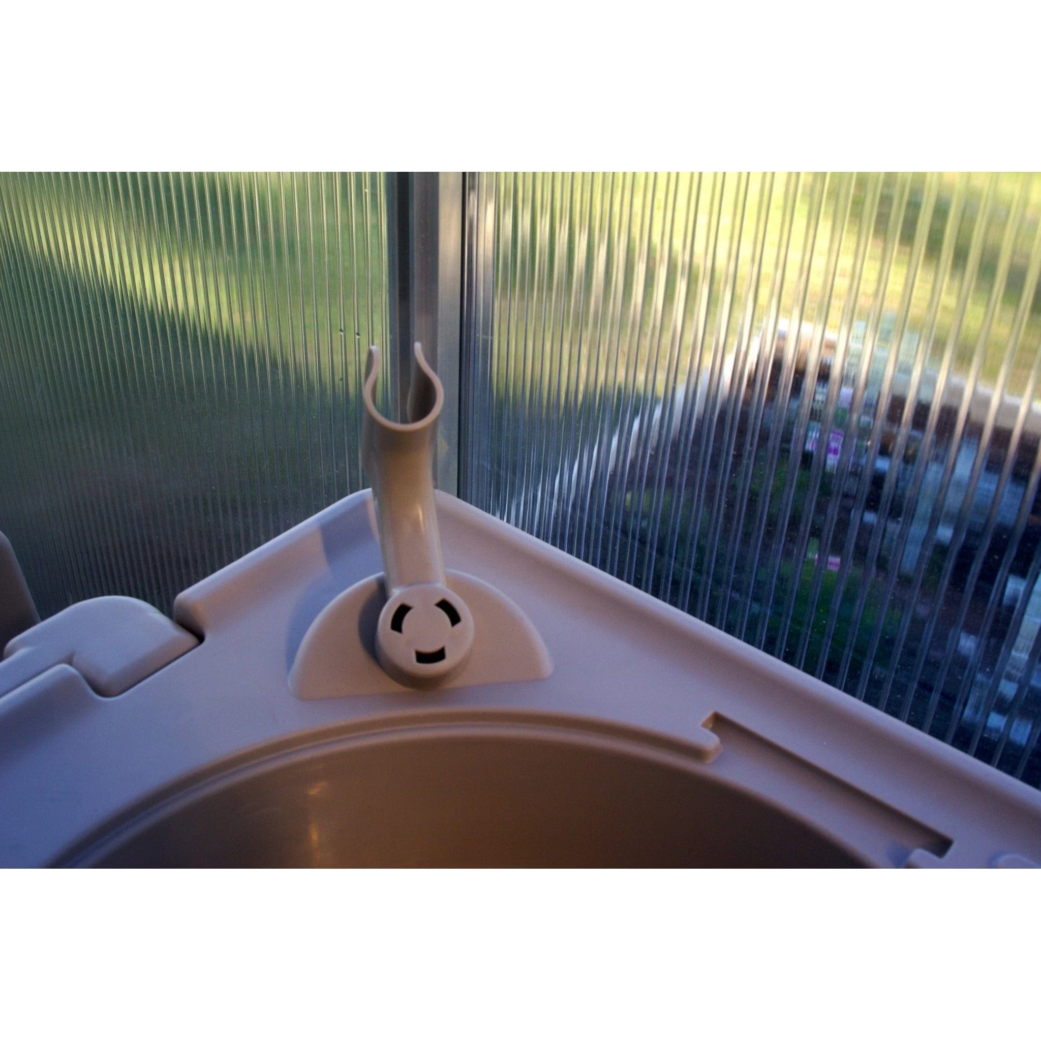 Riverstone | CleanIT Outdoor Sink for MONT Greenhouses - Image 3